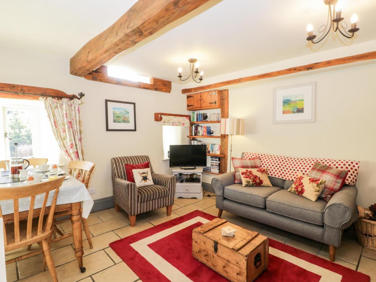 Honey Bee Cottage สการ์โบโรห์ ภายนอก รูปภาพ
